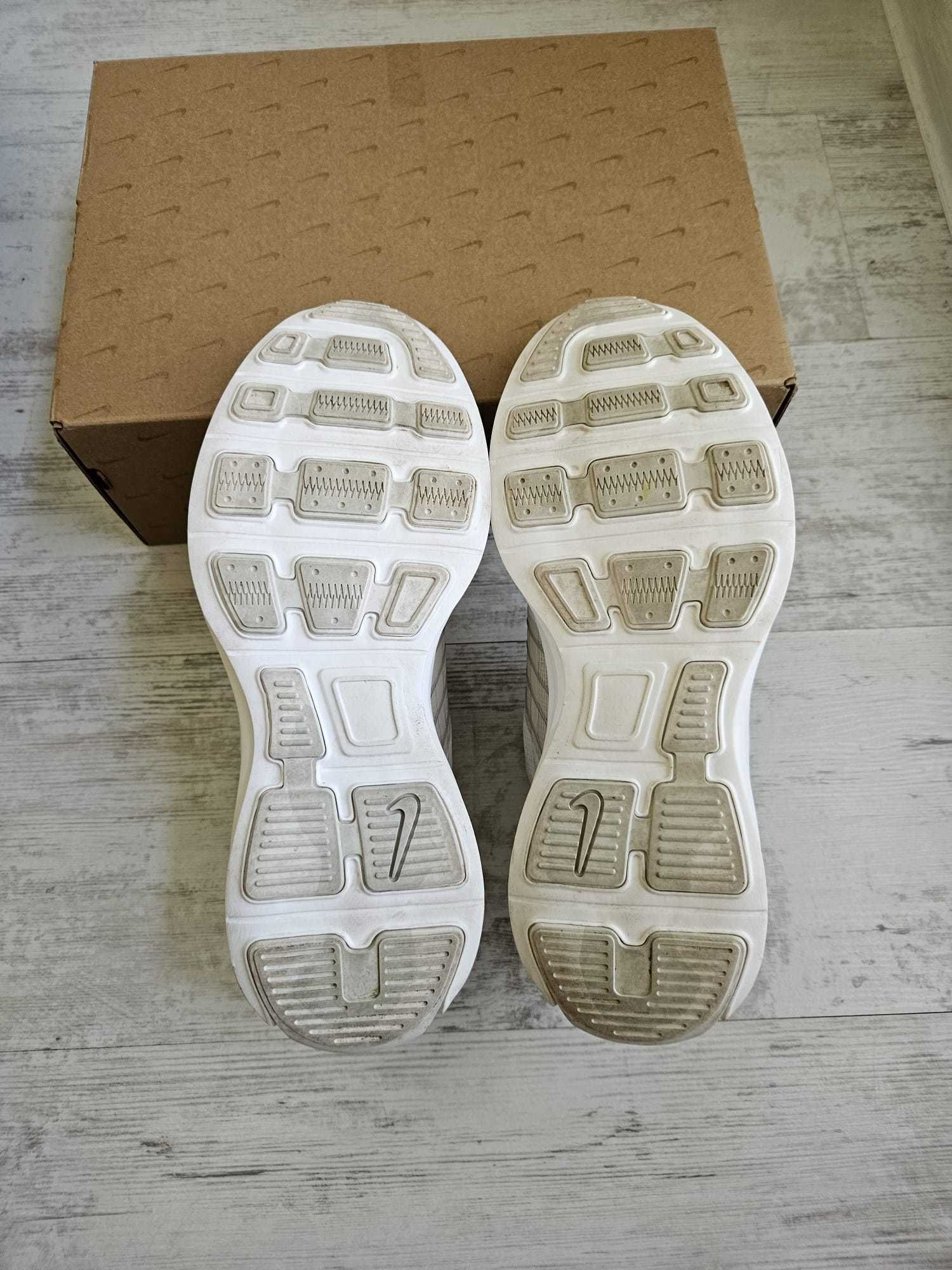 маратонки Nike 'LUNAR ROAM' (43 номер)