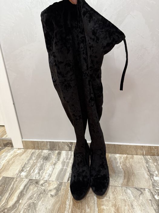 Черни кадифени чизми с ток FERRE Milano