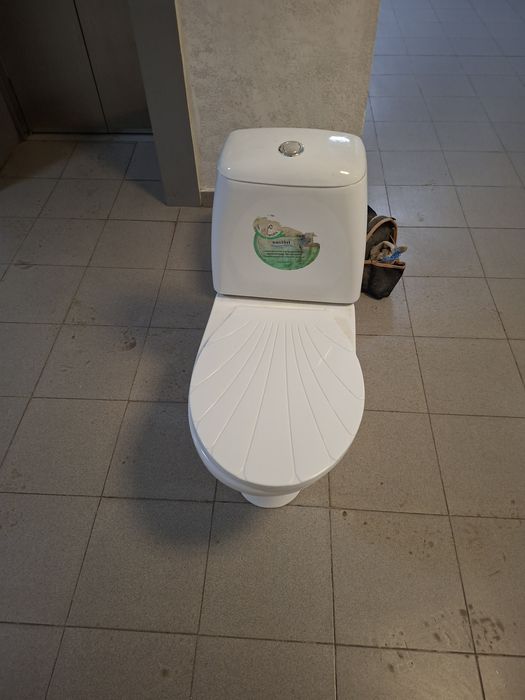 Унитаз в нормальном состоянии