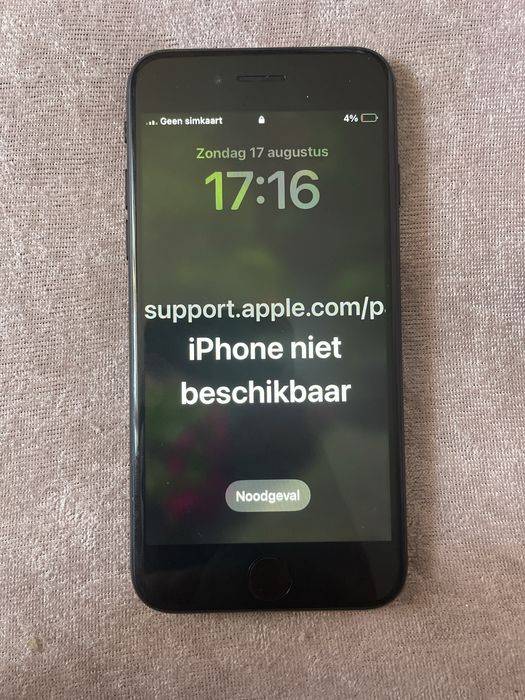 IPhone 8  blocat i ca nou