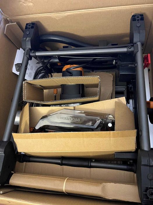 Fierastrau circular cu masa Evolution R255TBL cu disc taiere multipla