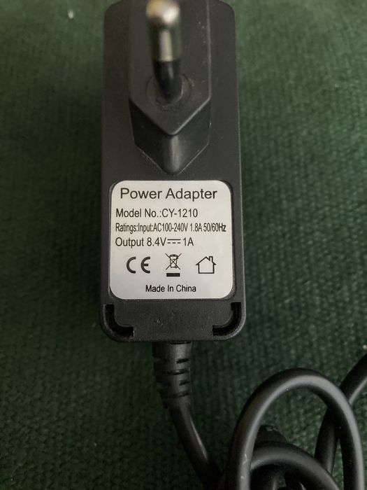 Alimentator 8.4v . Transformator 8.4v . Adaptor 8.4v