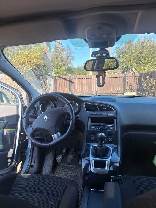 Peugeot 5008 1.6 benzina an 2010