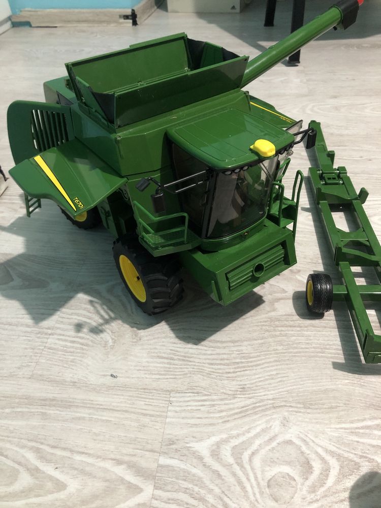 Combina bruder,john deere