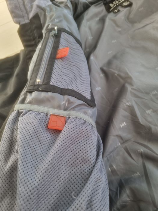 Мъжка шуба с пух HELLY HANSEN