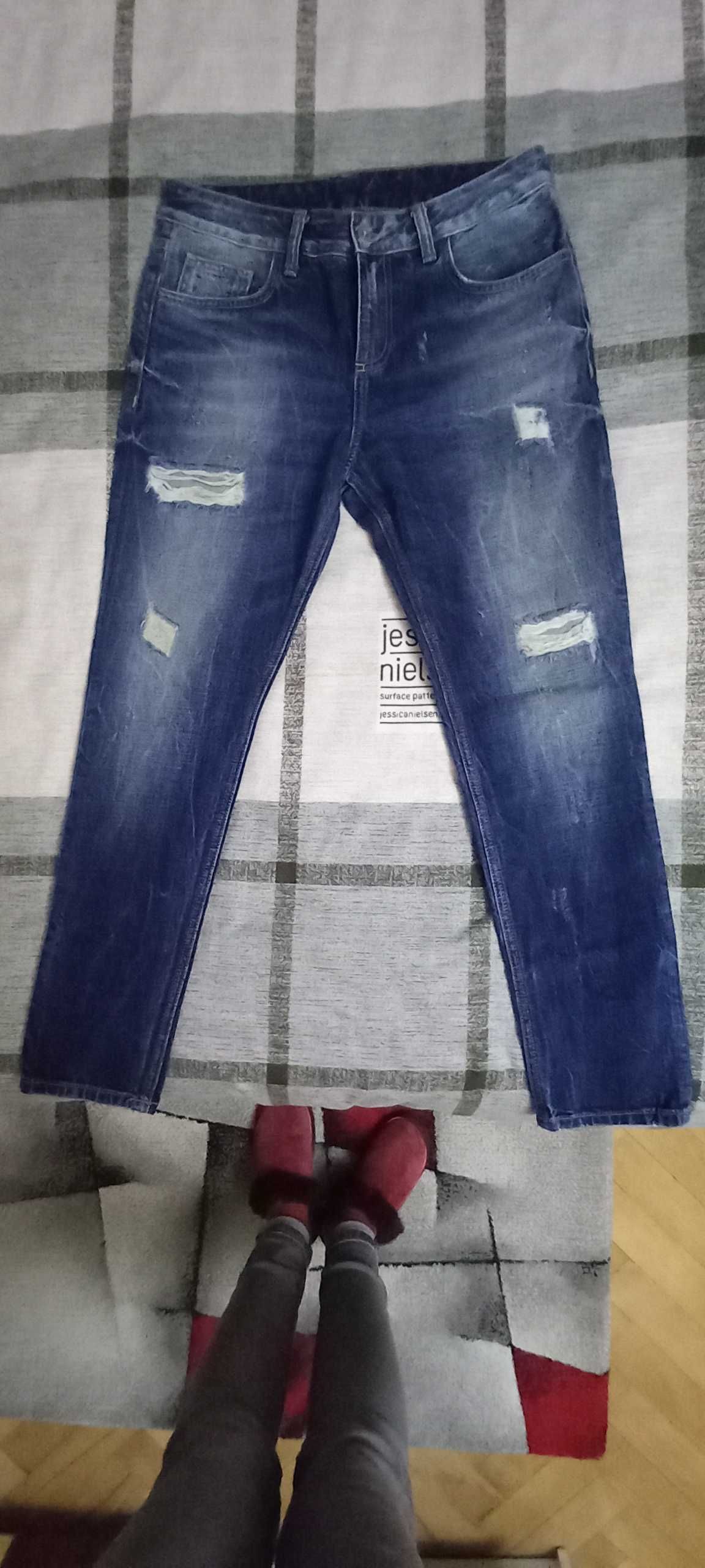 Blugi femei talie medie moderni