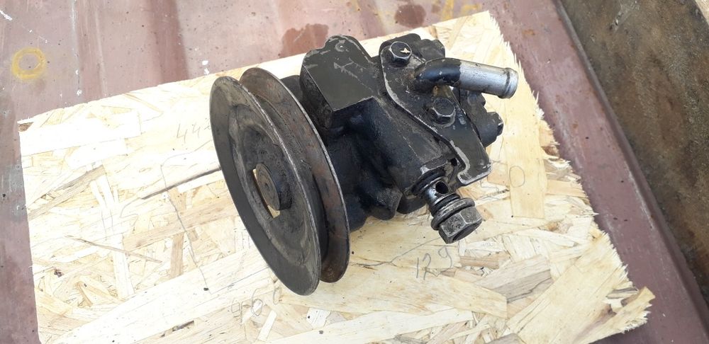 Насос гура на Митсубиси