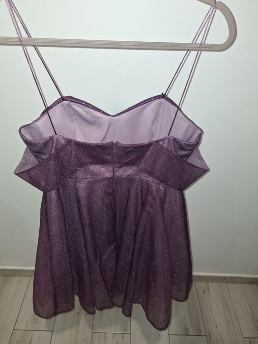 Vand rochie de eveniment