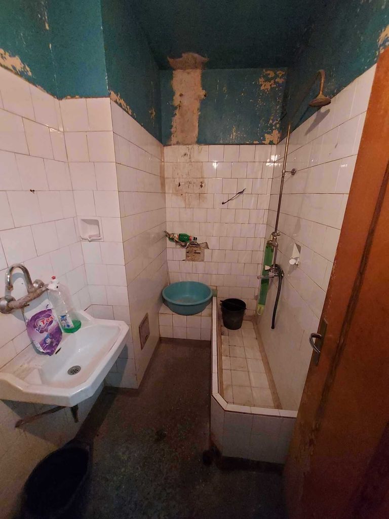 Продава се Четиристаен апартамент в Търговище, Център - 120 кв.м за 659 €/кв.м - Снимка #5