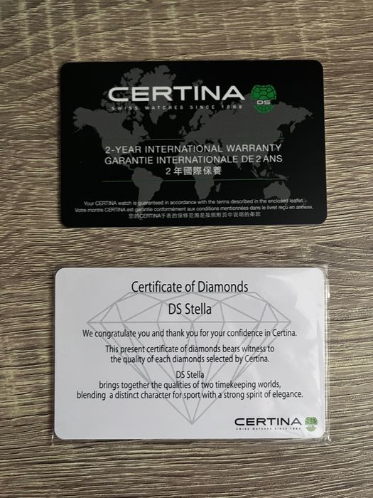 Часовник Certina с диаманти