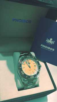 PHOIBOS 300m divers watch