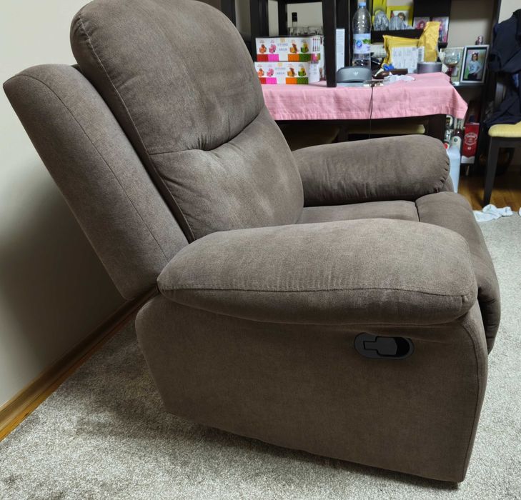 Продавам Фотьойл Бостън с релакс механизъм