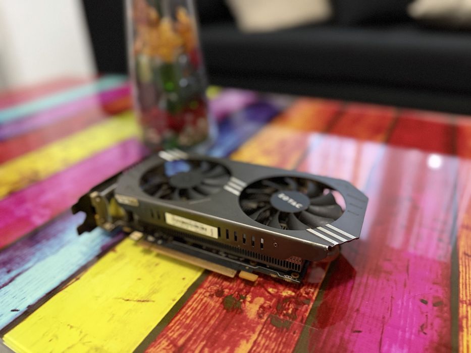 Placa Video Nvidia Zotac Gtx 970 4GB DDR5