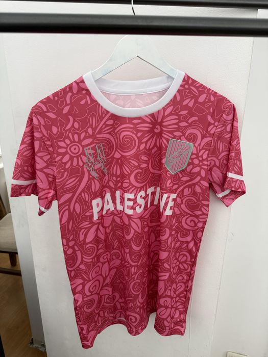 Висококачествени футболни тениски