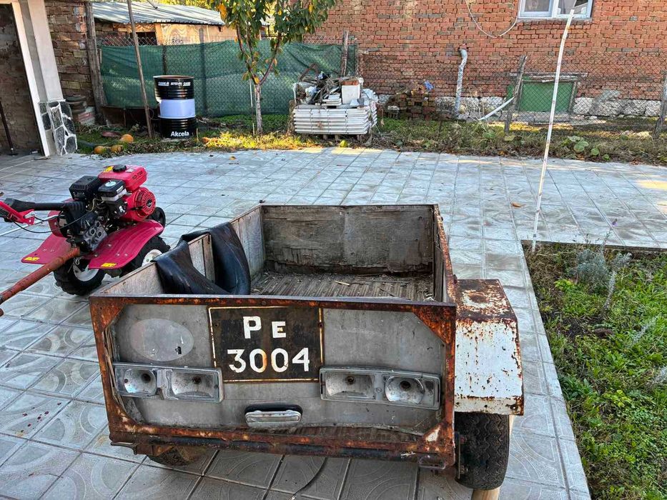 Ремарке за автомобил