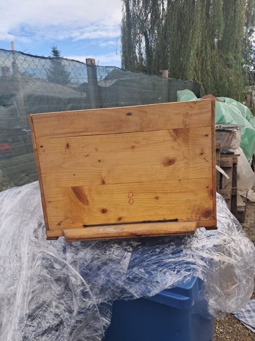 Cutie stupi fara rame si fara capac