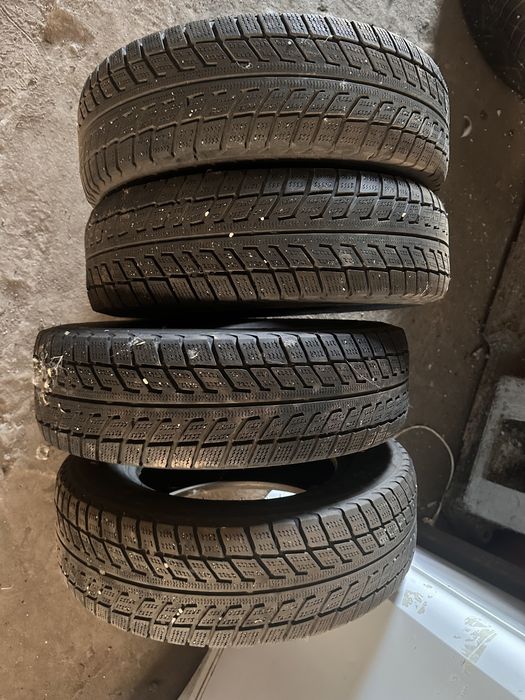 Продам зимние шины