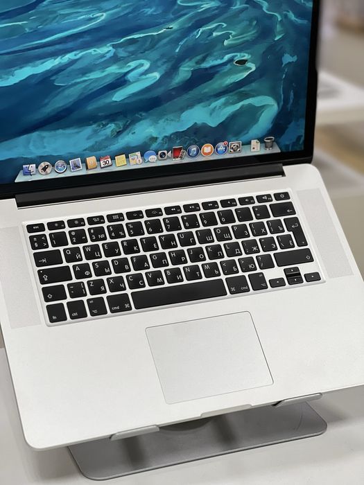 Apple Macbook Pro | Core i7 | ОЗУ 8Gb