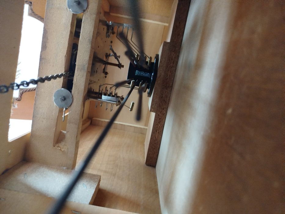 Ceas cu pendul de podea