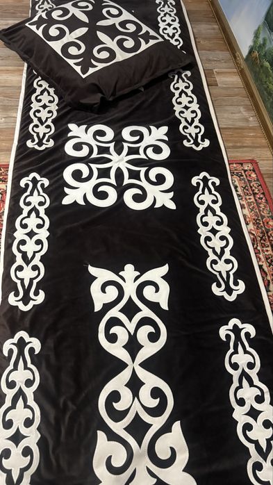 Көрпеше сатылады жастықпен