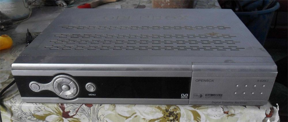Продается спутниковый тюнер