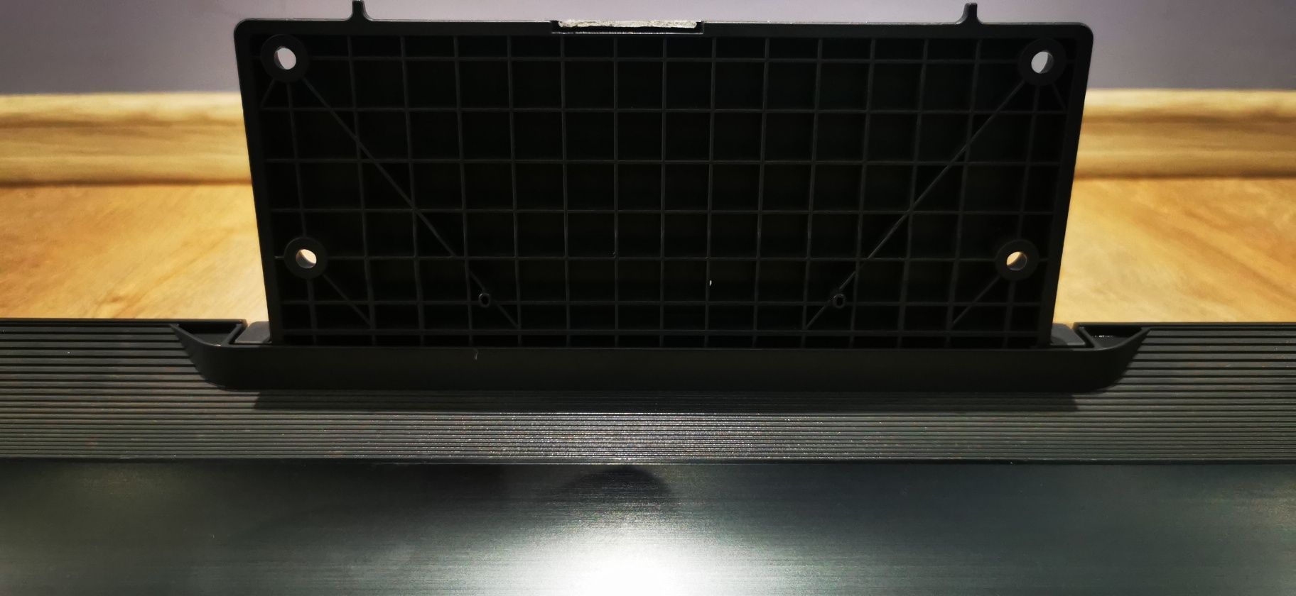 Стойка за тв LG OLED 65" C8