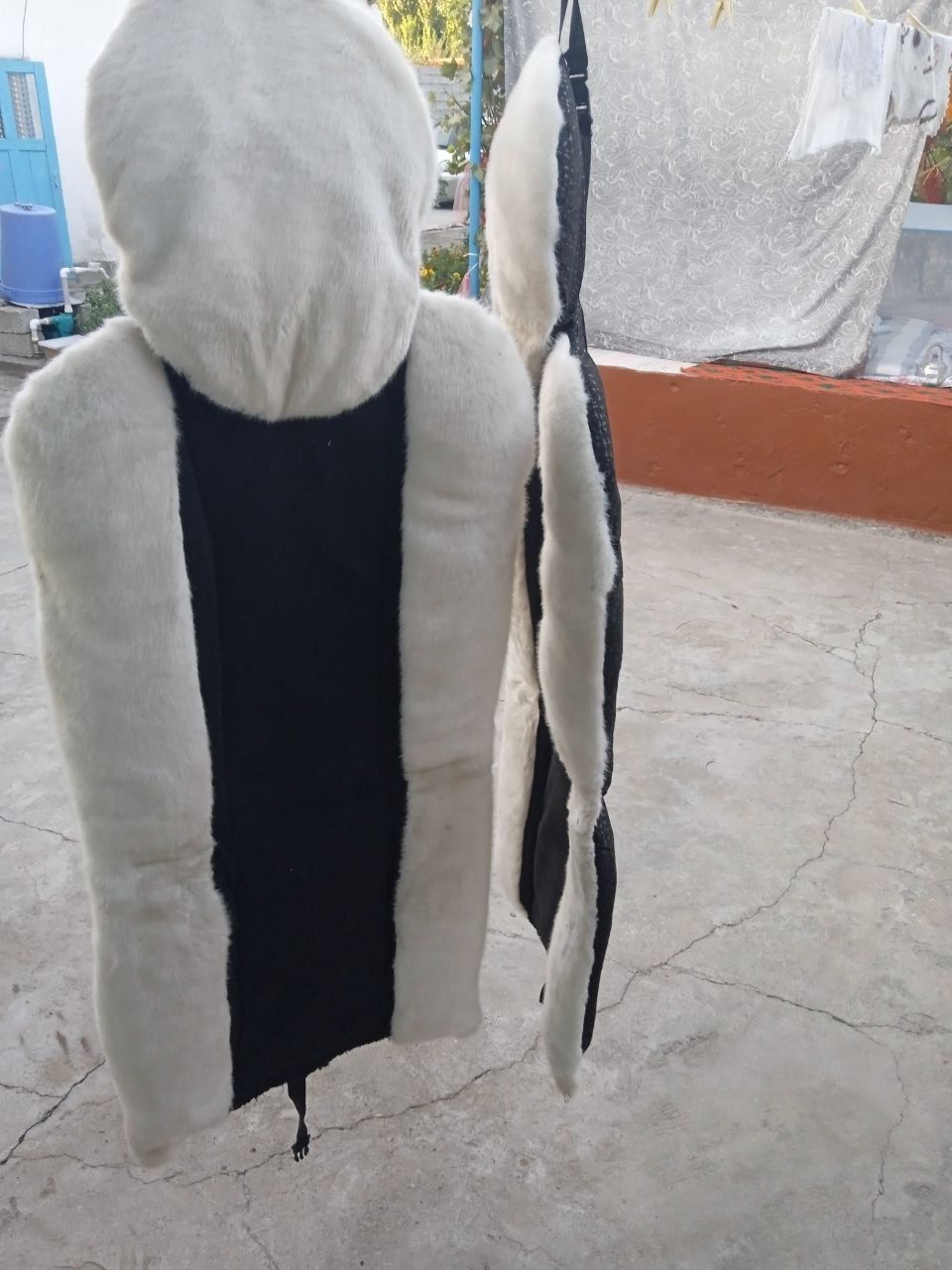 Chexol sotiladi arzon narxlada