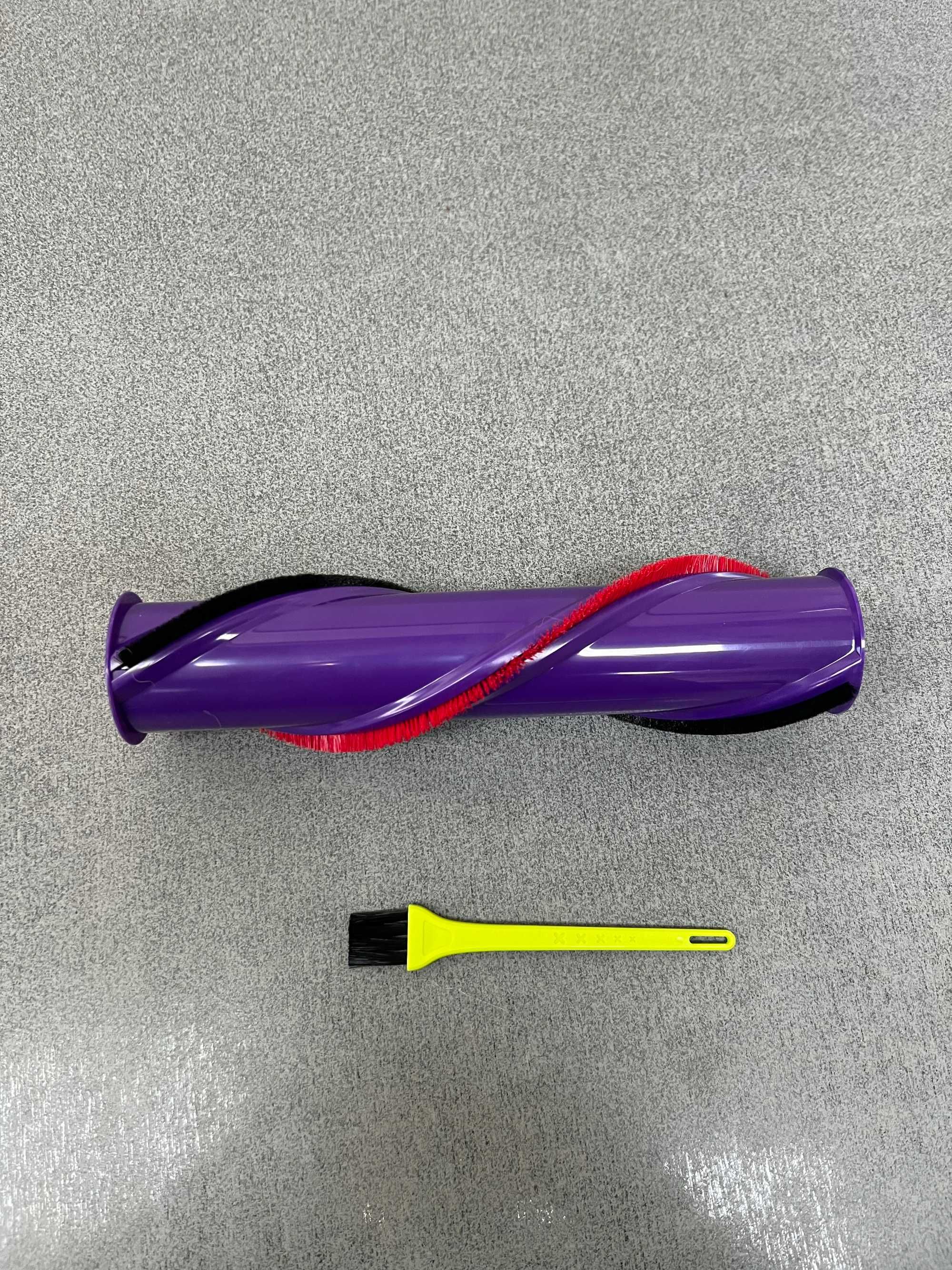 Четка за Dyson V8