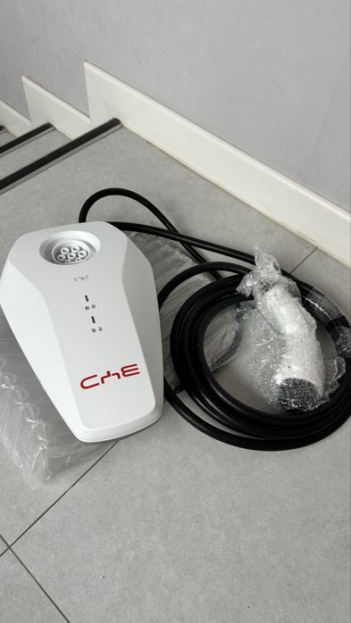 Продам зарядную станцию для электро машин и гибридов.