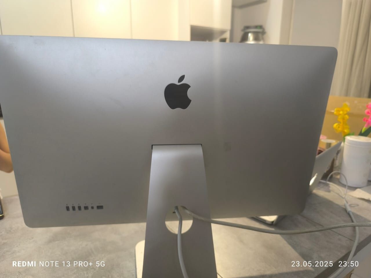 Продам Mac Ciinema + MacBook