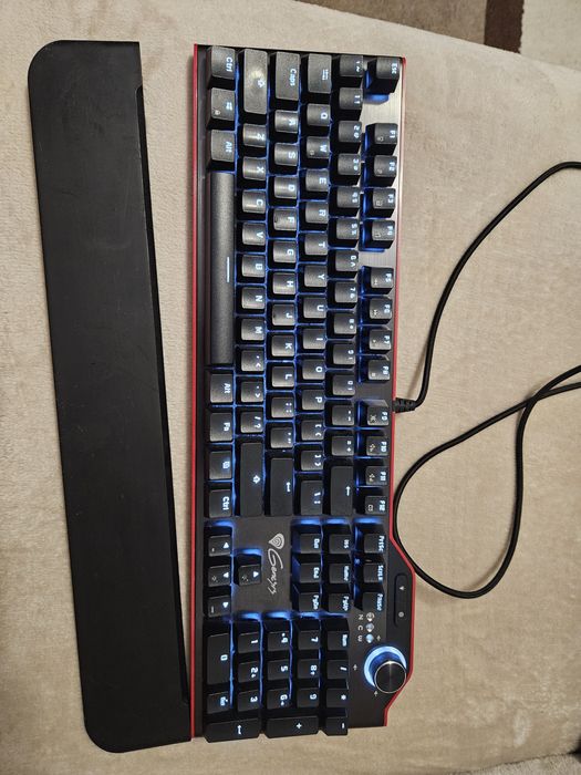Tastatura mecanica Genesis RX85