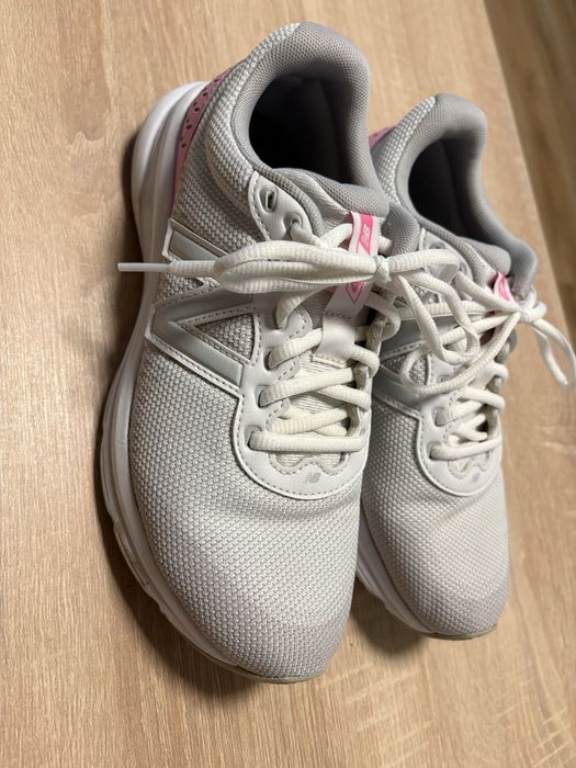 Продавам маратонки New Balance