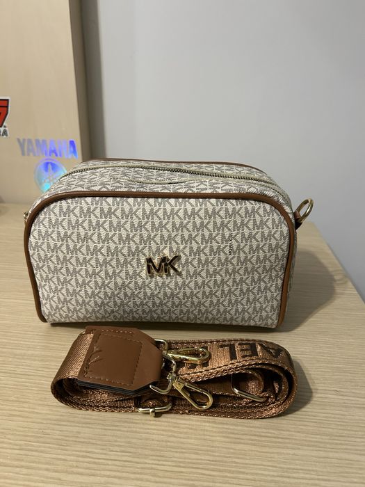 Чанта Michael kors