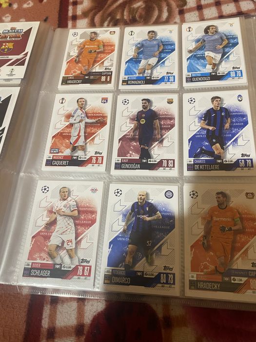 Албум 2024 има много карти