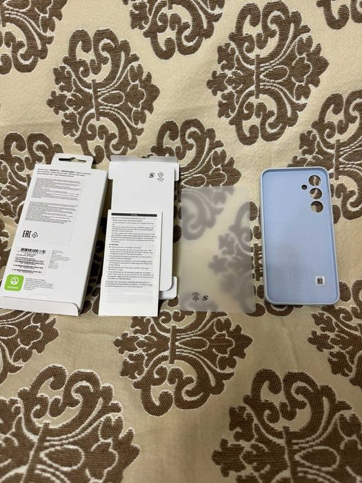 Продам оригинальный чехол на samsung A55
