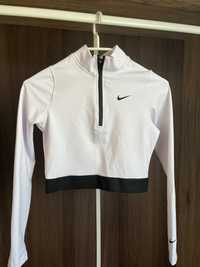 Къса дамска блуза Nike