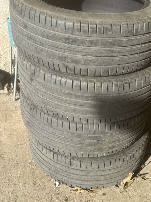 Гуми за автомобил