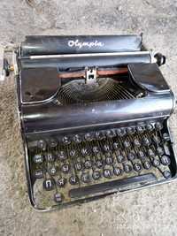 Пишущая машинка Olumpia.