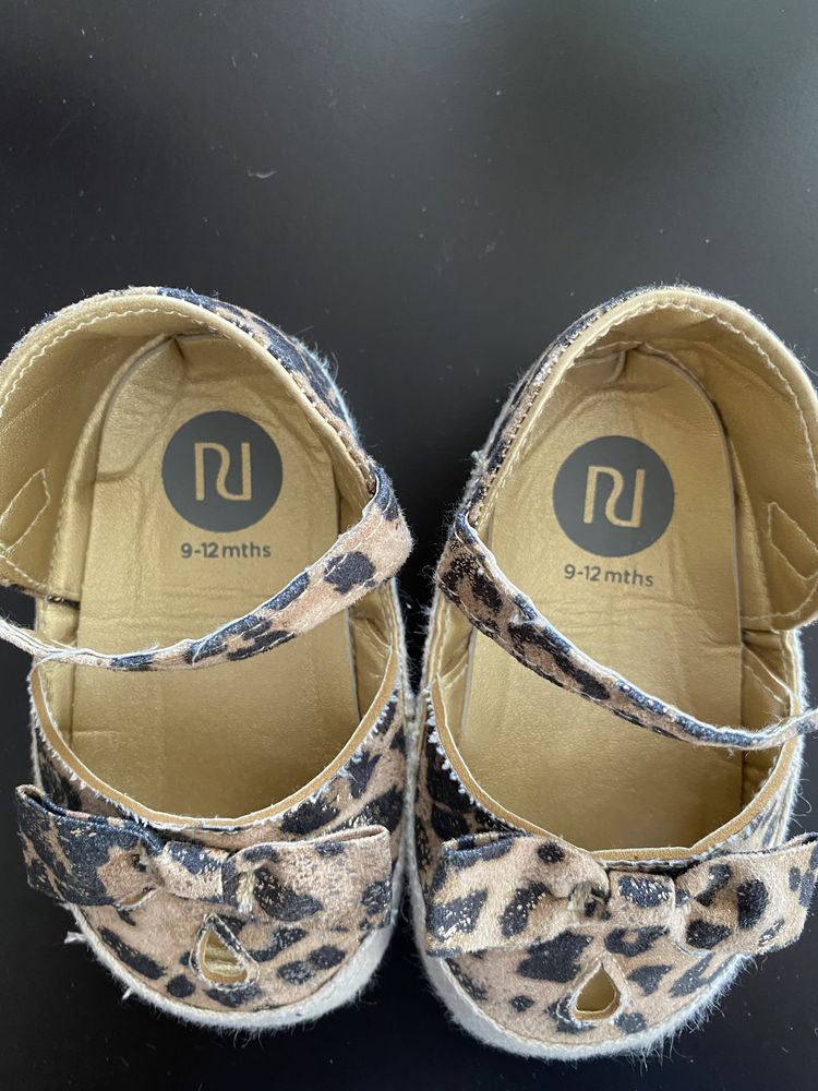 Sandale fetita animal print 9-12luni marca River Island