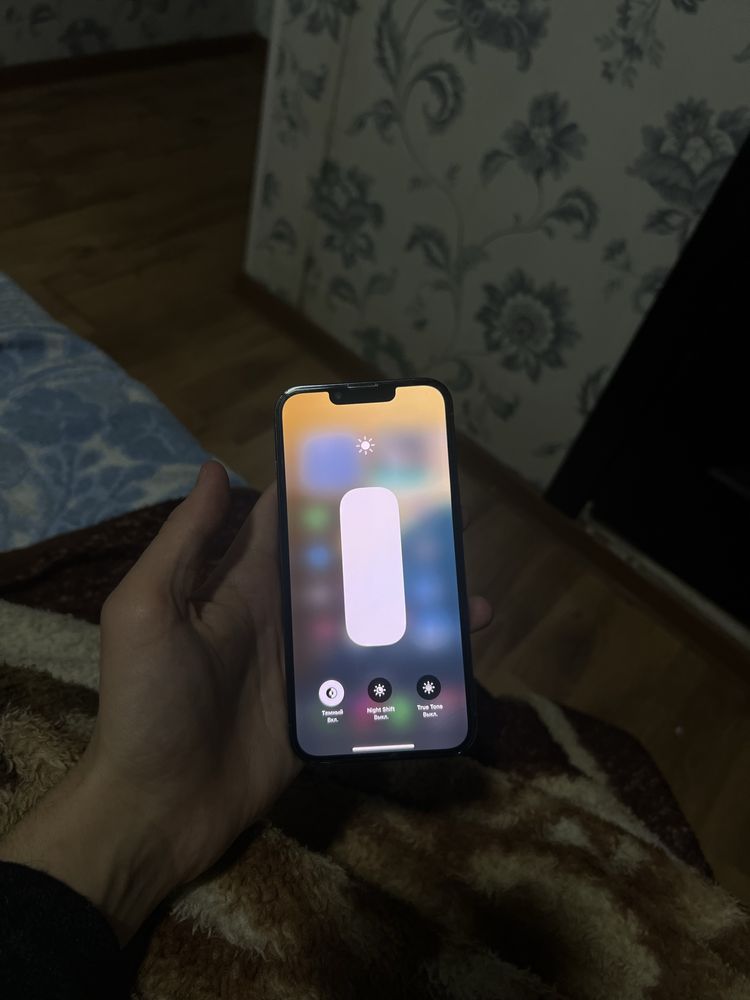 iPhone 13 pro blue