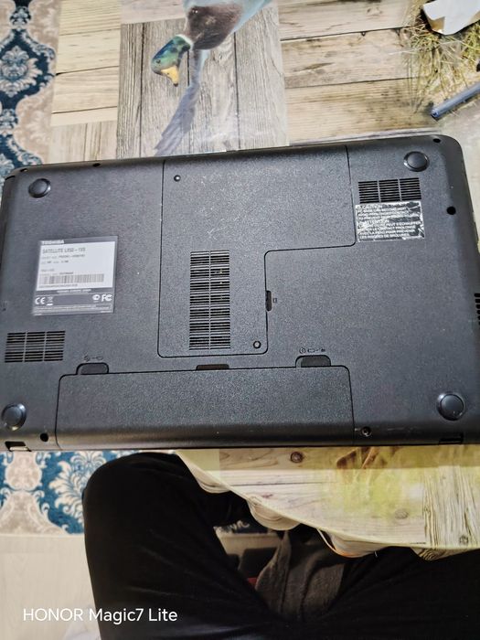 Toshiba Satellite L850 части