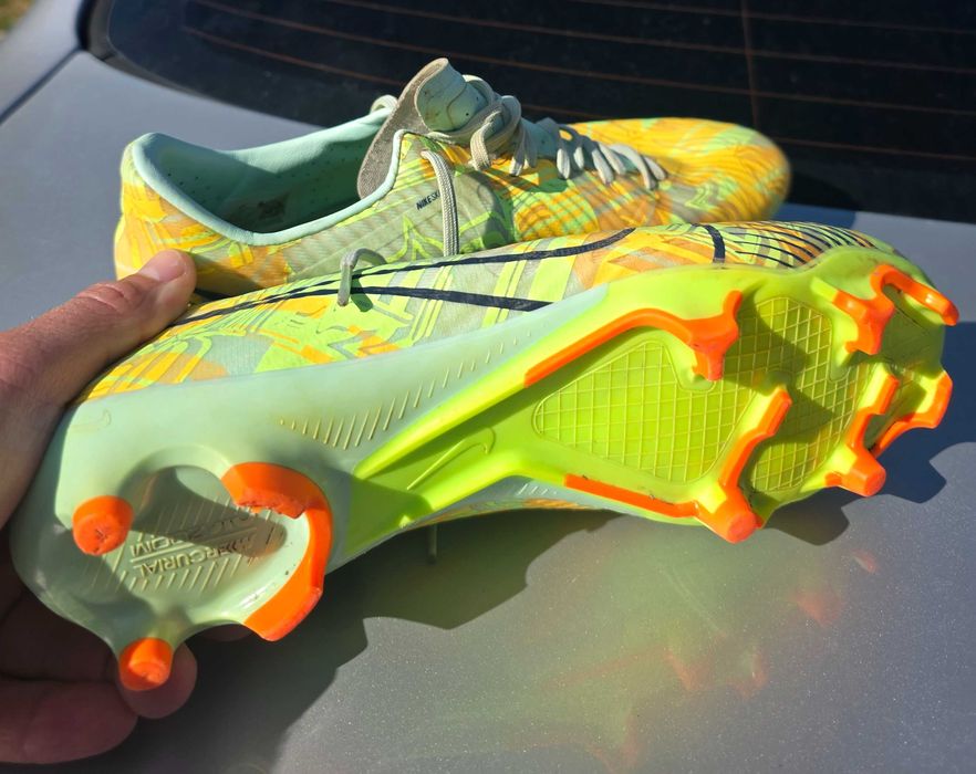 Ghete fotbal nike airzoom