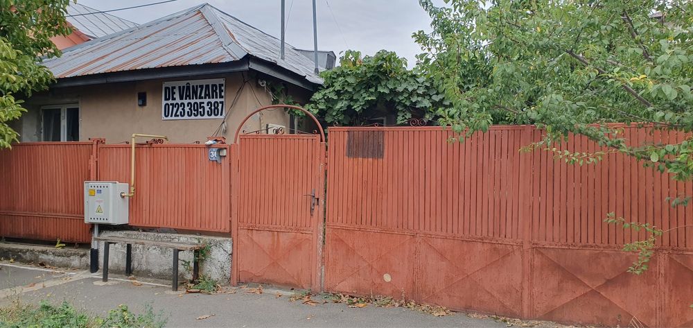 Casa de vanzare - pozitie centrala