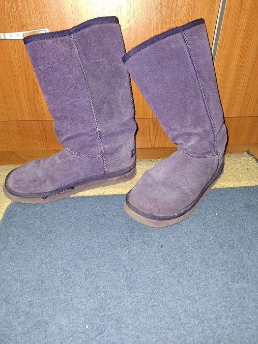Cizme imblanite tip UGG