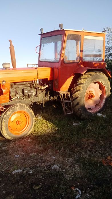 Vând tractor John Deere 3640 in stare de funcționare
