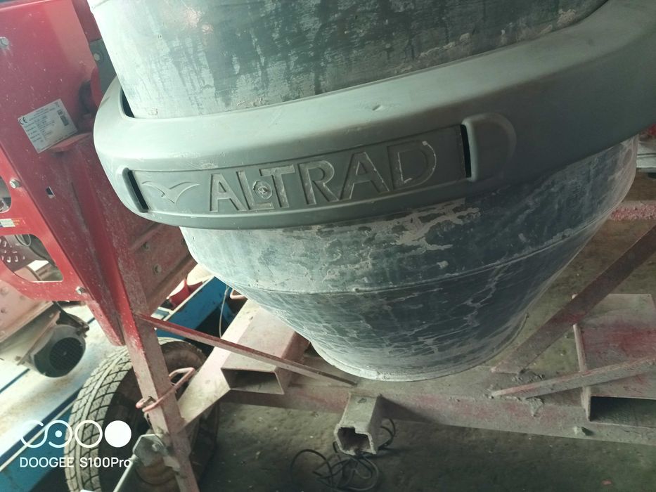 Betoniera ALTDRAD 350 L pe benzina