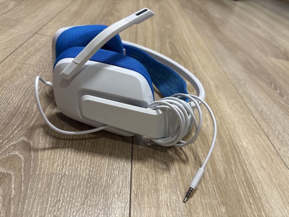 Logitech g335 white