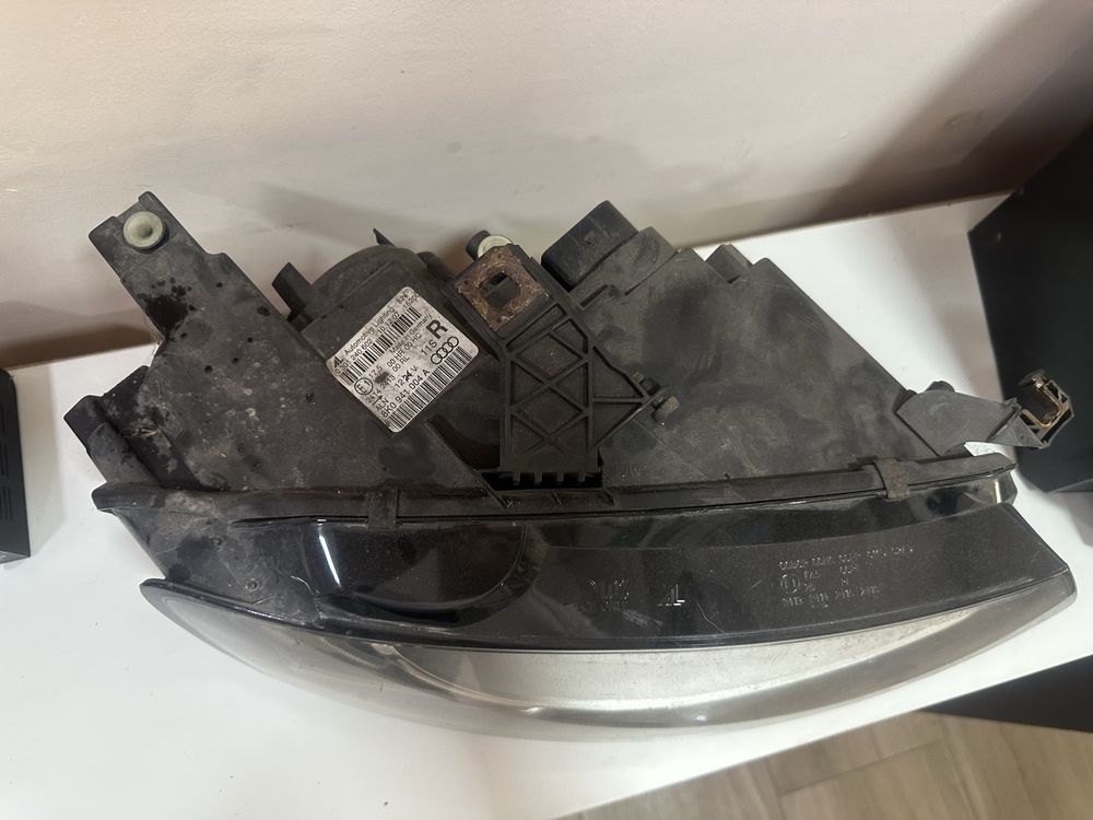 Десен фар обикновен ауди а4 б8 audi a4 b8