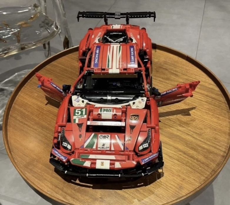 Lego Ferrari 488 GTE 42125