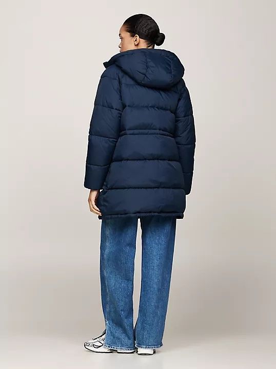 Продам новую куртку зимнюю от Tommy Hilfiger